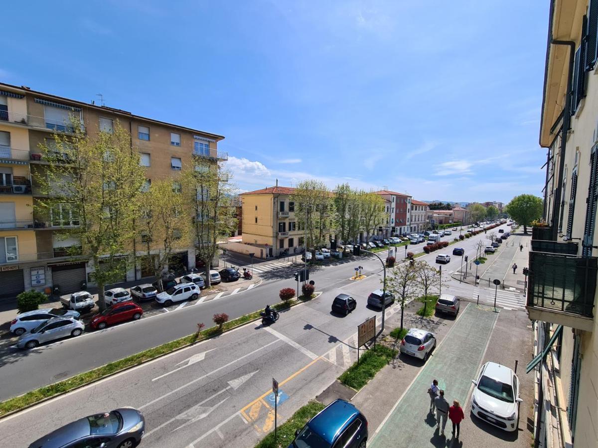 דירות ליבורנו Le Case Di Italo - Viale Ippolito Nievo 21 מראה חיצוני תמונה